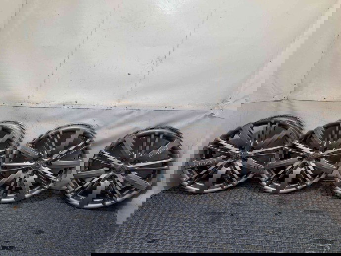 Set jante aliaj Renault Megane 3 Combi [Fabr 2008-2015] R17/ 5X114,3 / ET 42 / J 7,5