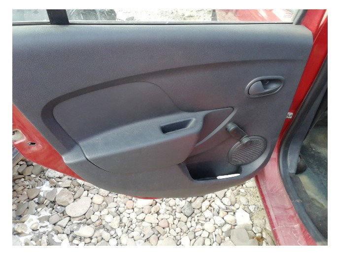 Fata usa stanga spateDacia Logan 1.2 D4F RETP01 2012