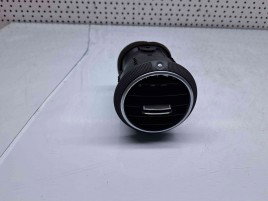  Grila aerisire centrala Audi A3 Sportback (8PA) [Fabr 2004-2013] 8P0820901A