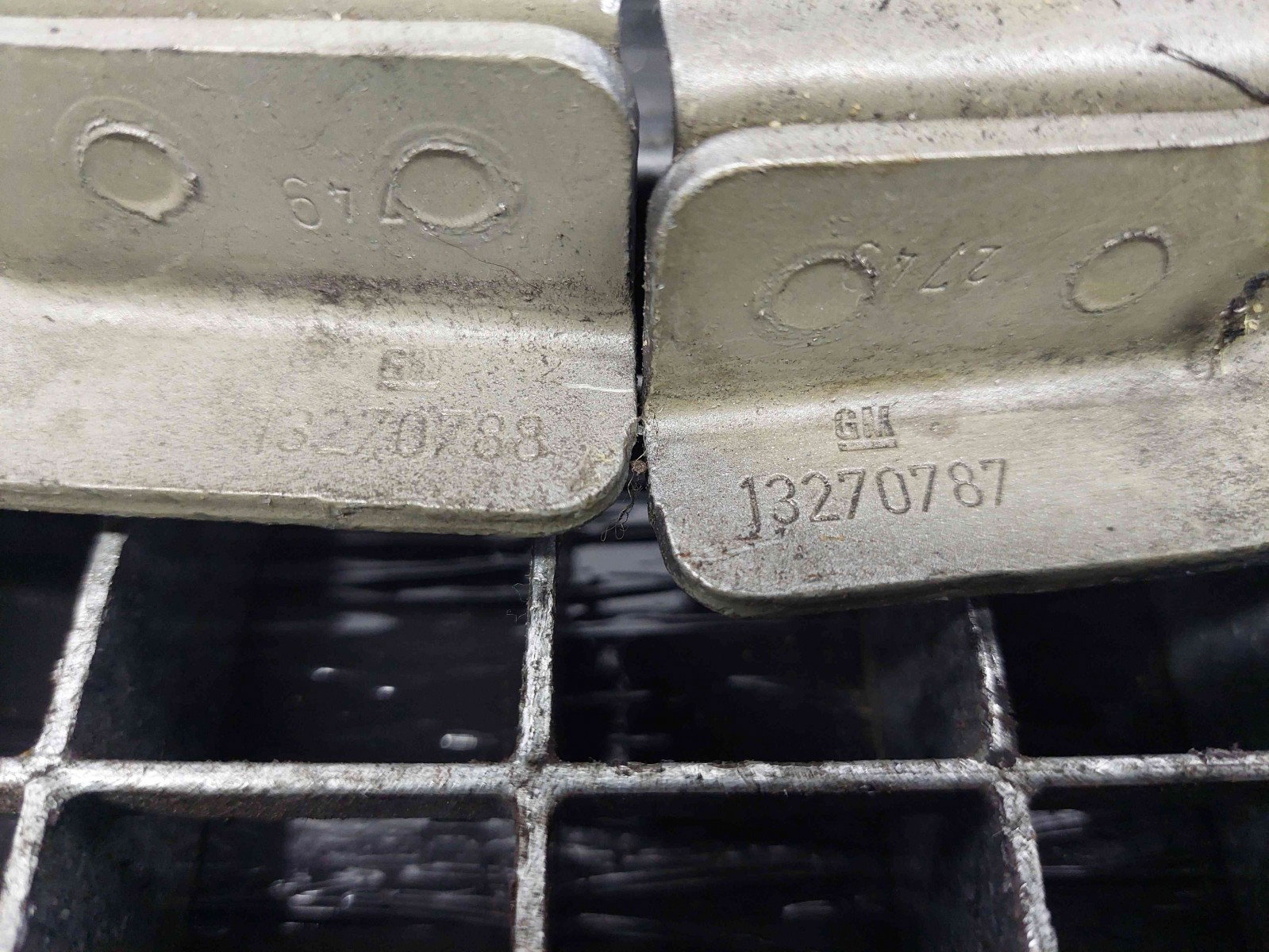 Set balamale capota Opel Astra J [Fabr 2009-2015] 13270788 n 13270787 - imagine 2