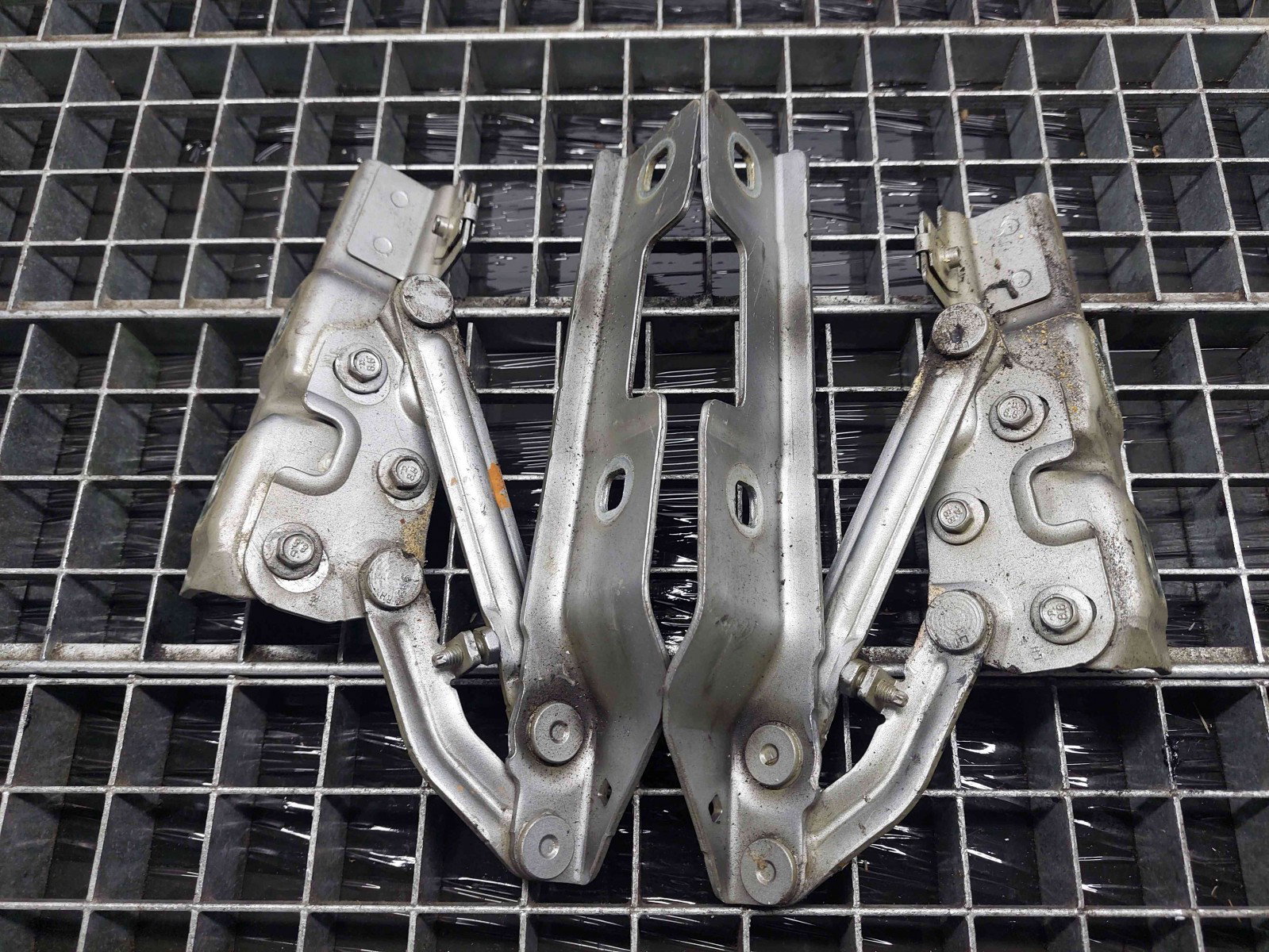 Set balamale capota Opel Astra J [Fabr 2009-2015] 13270788 n 13270787 - imagine 3