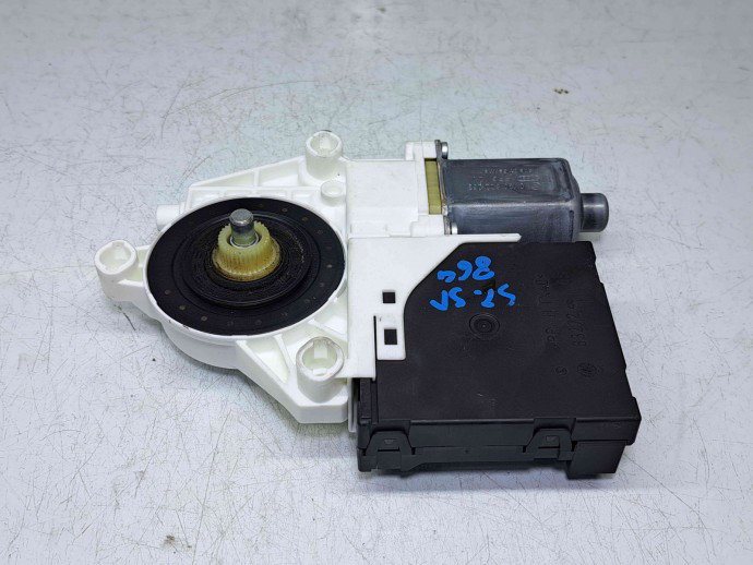 Motoras geam stanga spate Audi A3 Sportback (8PA) [Fabr 2004-2013] 8P4959801E | 0130822263