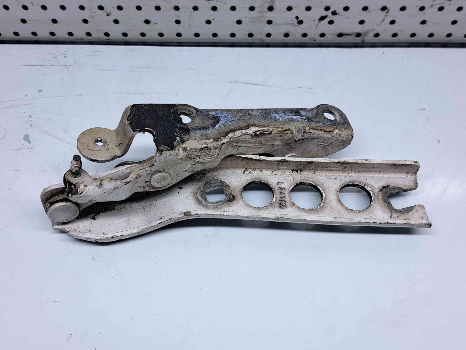 Balama capota dreapta Skoda Octavia 2 Combi (1Z5) [Fabr 2004-2013] 1Z0823302C - imagine 2