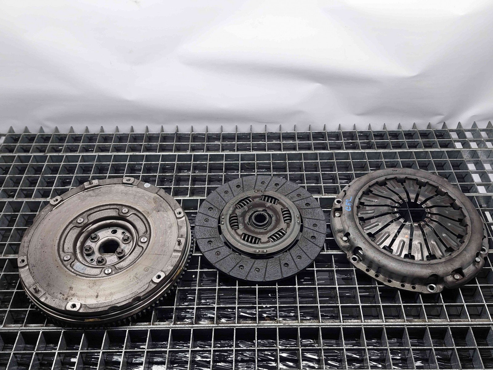 Kit ambreiaj volanta masa dubla Ford Focus 3 Facelift [Fabr 2014-2019] OEM 1.0 C10FD0X 88KW / 120CP