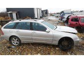 Dezmembrez Mercedes C220 S203 2.2 CDI 2001-2007