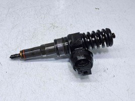 Injector Audi A3 Sportback (8PA) [Fabr 2004-2013] 038130073BN 1.9 TDI BLS 77KW / 105CP  