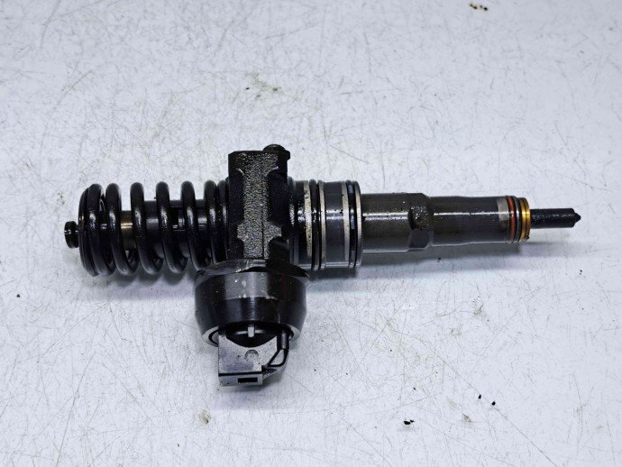 Injector Audi A3 Sportback (8PA) [Fabr 2004-2013] 038130073BN 1.9 TDI BLS 77KW / 105CP  