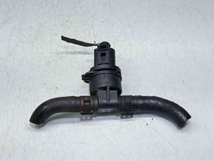  Senzor temperatura combustibil Audi A3 Sportback (8PA) [Fabr 2004-2013] 038906081B