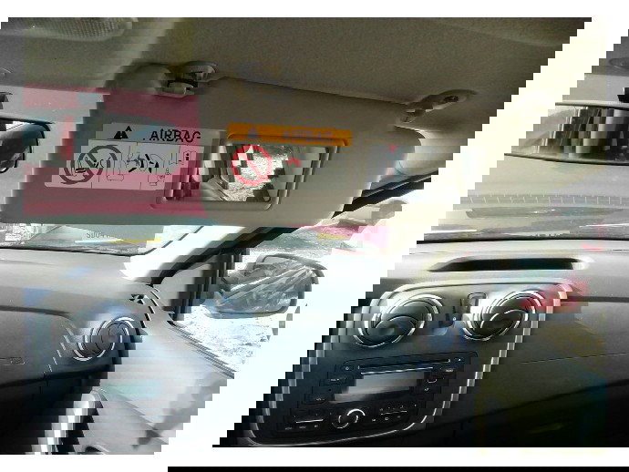 Parasolar dreaptaDacia Logan 1.2 D4F RETP01 2012