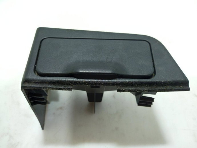 Scrumiera usa stanga spate BMW X3 E83 2.0 D OEM 2003-2009