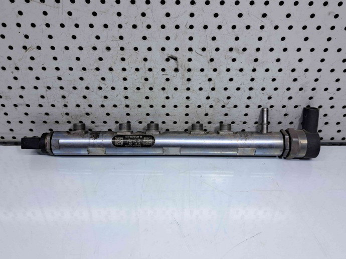 Rampa injectoare Bmw 3 (E90) [Fabr 2005-2011] 7809128-05 2.0  