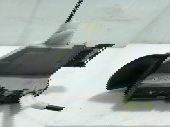 Broasca usa dreapta fata Peugeot 308  OEM 2007-2013