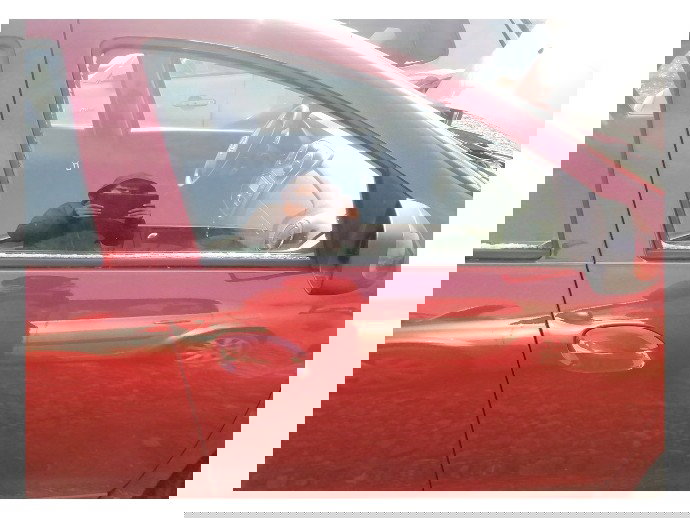 Usa dreapta fataDacia Logan 1.2 D4F RETP01 2012