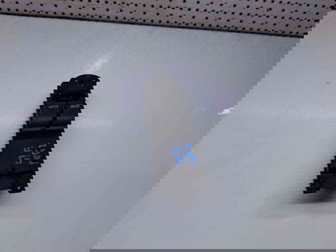  Butoane comanda geamuri sofer Ford Focus 3 Facelift [Fabr 2014-2019] AM5T14A132FA