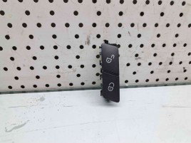  Buton blocare usi Mercedes Clasa C (W204) [Fabr 2007-2014] A2048706410
