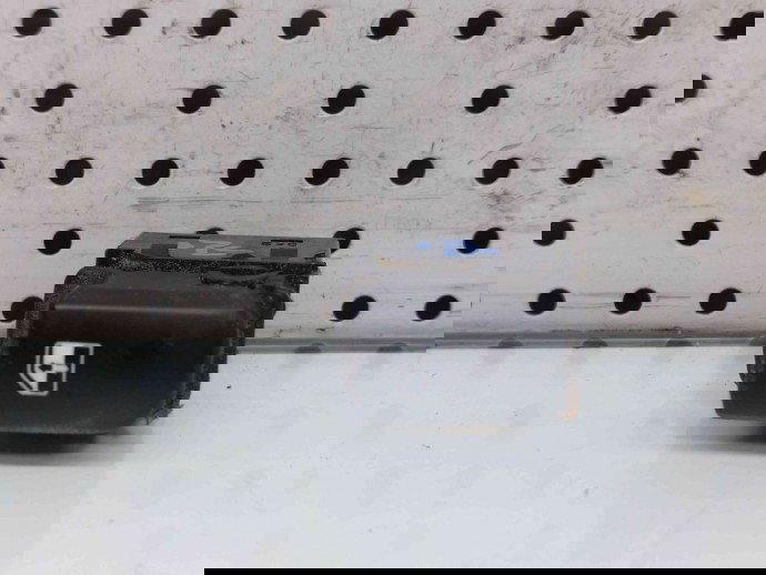  Buton geam stanga spate Hyundai Santa Fe 2 (CM) [Fabr 2005-2012] OEM