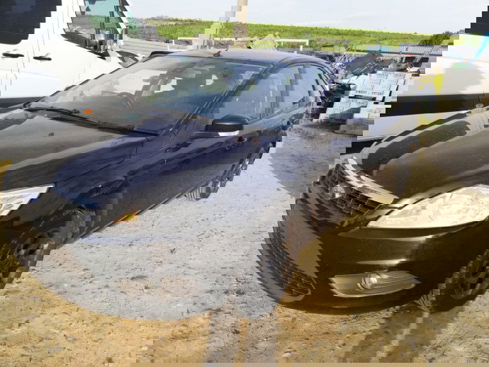 Dezmembrez Ford Focus 2 Facelift 1.6 TDCI Blackpanther 2004-2012