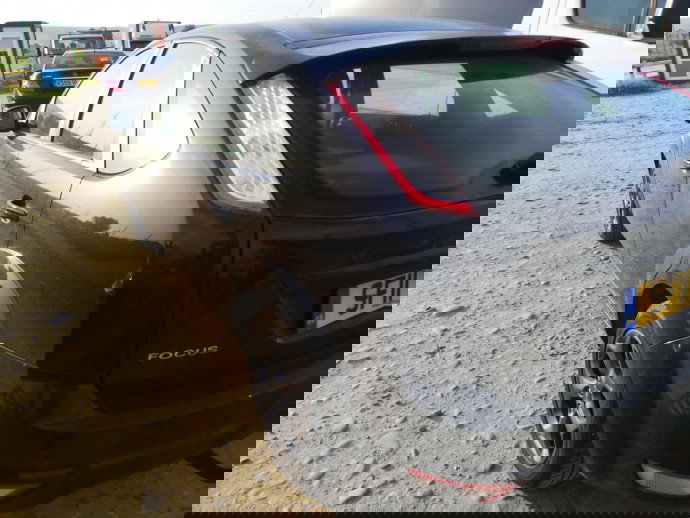 Dezmembrez Ford Focus 2 Facelift 1.6 TDCI Blackpanther 2004-2012