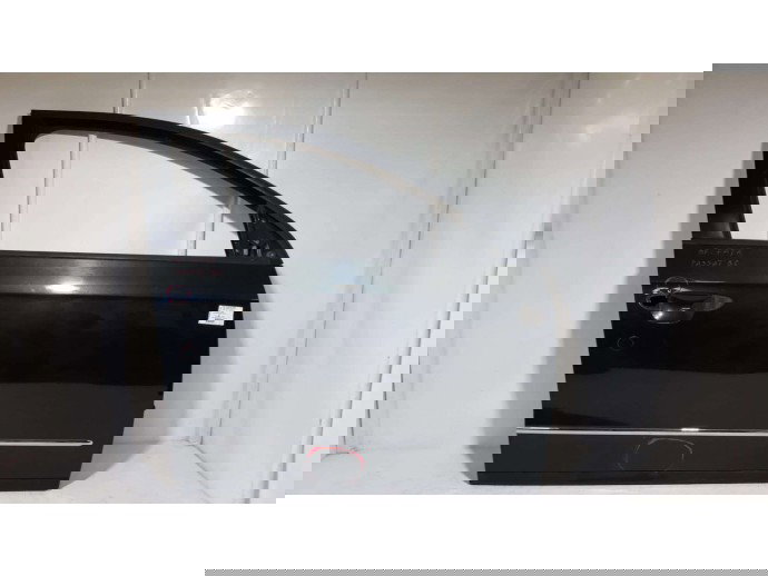 USA DREAPTA FATA Volkswagen Passat B6 culoare LC6S 2005-2010