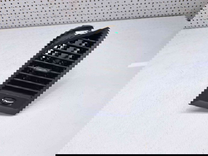  Grila aerisire dreapta Volvo XC60 [Fabr 2008-2017] 1009818