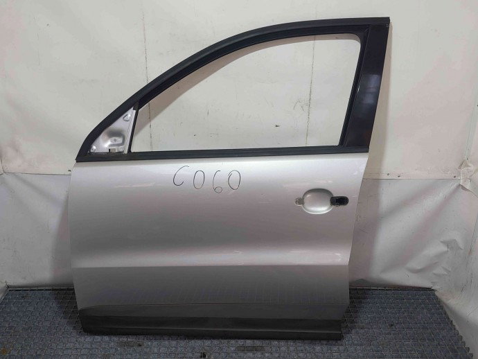 Usa stanga fata Volkswagen Tiguan (5N) [Fabr 2007-2016] LA7W