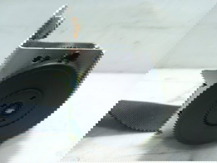 Centura stanga fata Ford Kuga  OEM 2008-2012