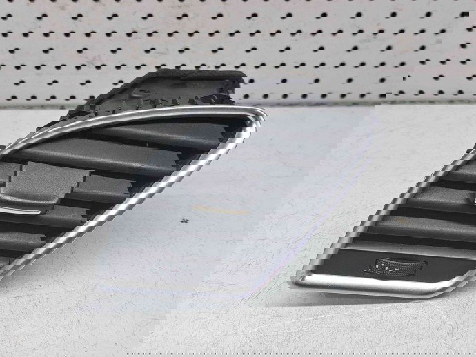  Grila aerisire stanga Audi A4 (8K2, B8) [Fabr 2008-2015] 8T2820901B