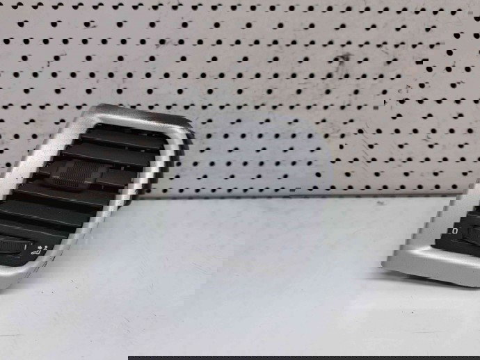  Grila aerisire stanga Skoda Roomster (5) [Fabr 2006-2015] 5J0819701