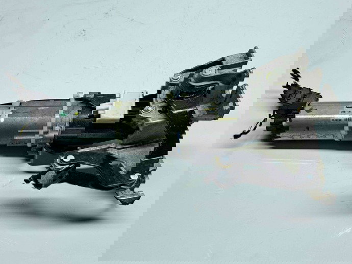 Motoras deschidere portbagaj Audi A8 (4H) [Fabr 2010-2017] 4H0827851A