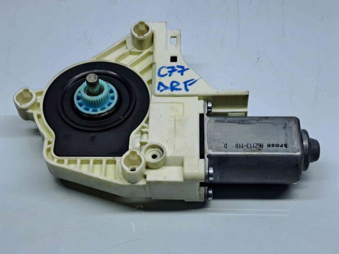Motoras geam dreapta fata Audi A1 (8X1) [Fabr 2010-2018] 8K0959802C