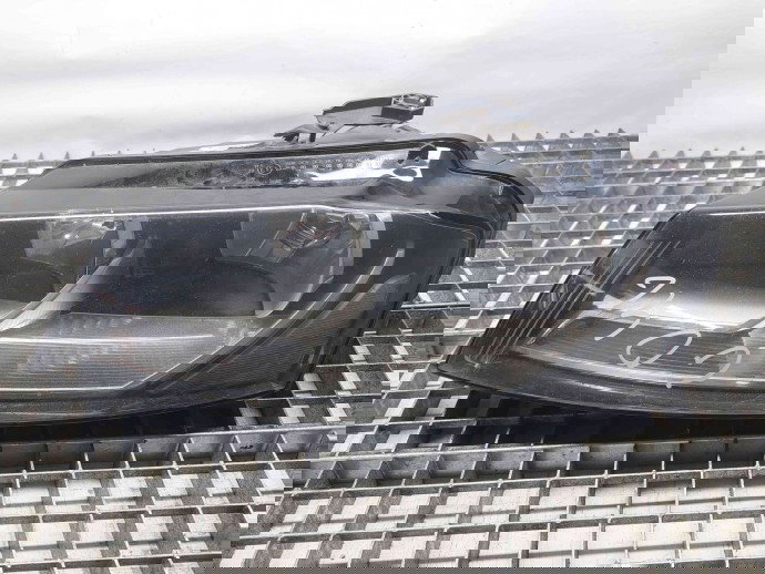  Far stanga Audi A3 Sportback (8PA) [Fabr 2004-2013] 8P0941003BC