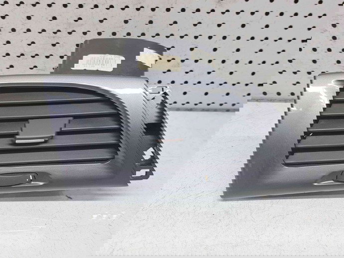  Grila aerisire stanga Renault Megane 3 Combi [Fabr 2008-2015] OEM