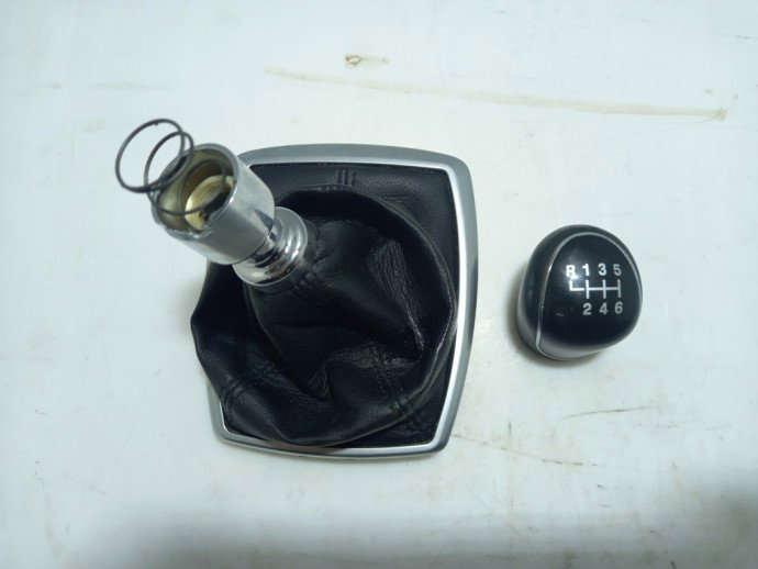 Nuca schimbator Ford Kuga  OEM 2008-2012