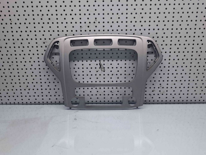 Ornament bord Ford Mondeo 4 [Fabr 2007-2015] 7S7118522
