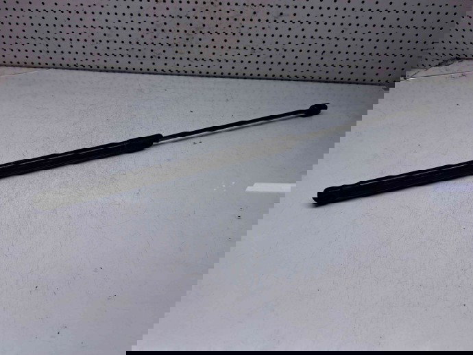 Amortizor capota Dacia Duster [fabr 2010-2017] 654712943R