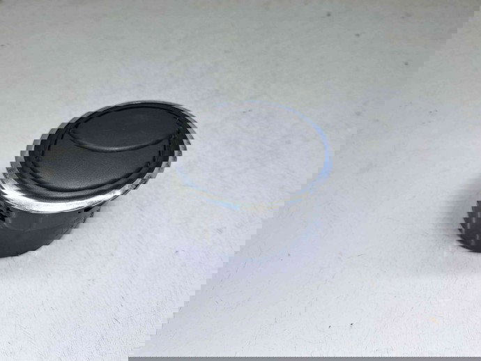  Grila aerisire stanga Dacia Duster [fabr 2010-2017] 687601987R