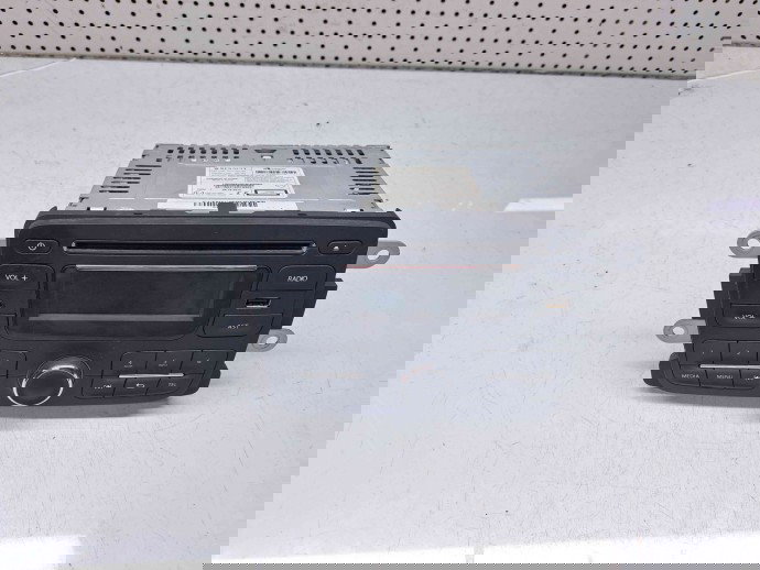  Radio CD Dacia Duster [fabr 2010-2017] 281155216R