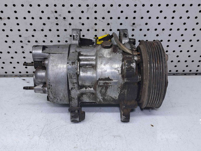 Compresor clima Mercedes Sprinter 3.5-t (906) [Fabr 2006-2013] OEM 2.2 611981 95KW / 125CP  