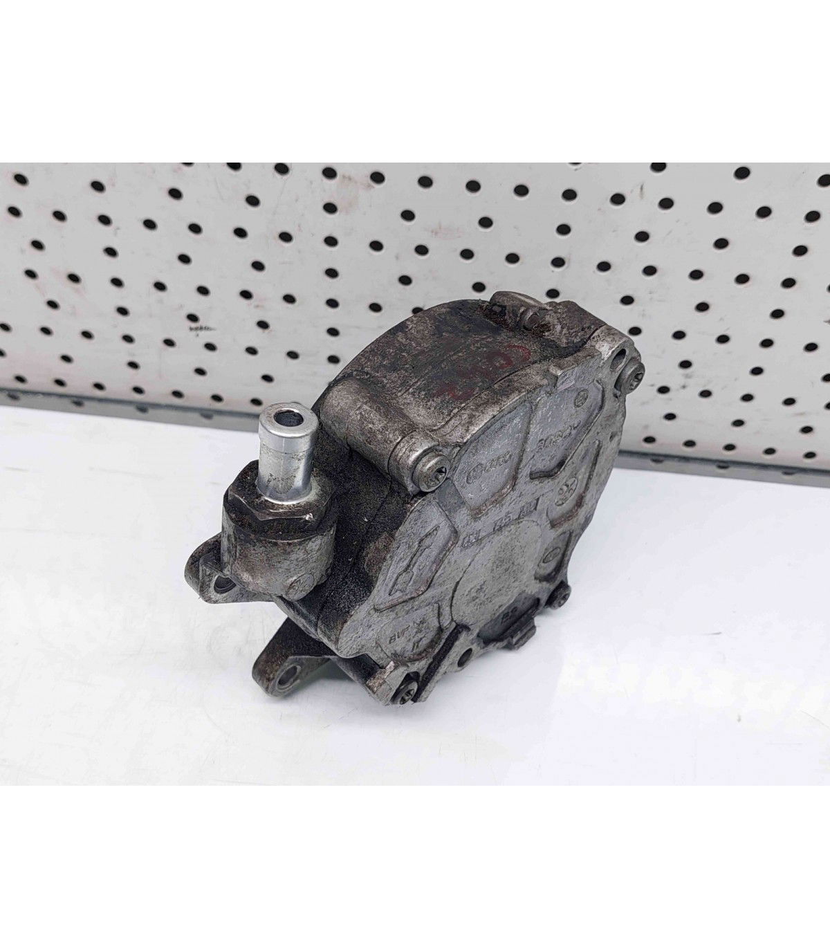 Pompa vacuum Audi A4 (8K2, B8) [Fabr 2008-2015] 03L145100F 2.0 TDI CAHA 2.0 TDI CAHA 125KW / 170CP