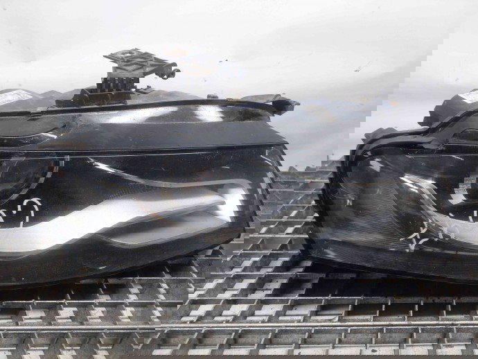  Far dreapta Audi A4 (8K2, B8) [Fabr 2008-2015] 8K0941030AK