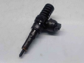 Injector Audi A3 Sportback (8PA) [Fabr 2004-2013] 038130073AG 1.9 TDI BLS 77KW / 105CP  