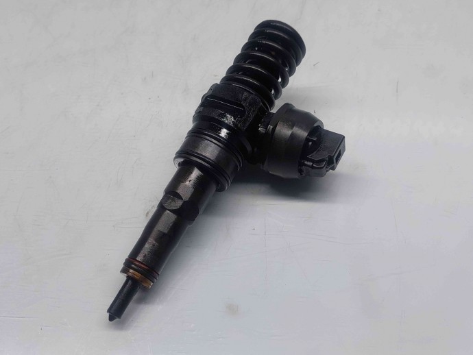Injector Audi A3 Sportback (8PA) [Fabr 2004-2013] 038130073AG 1.9 TDI BLS 77KW / 105CP  