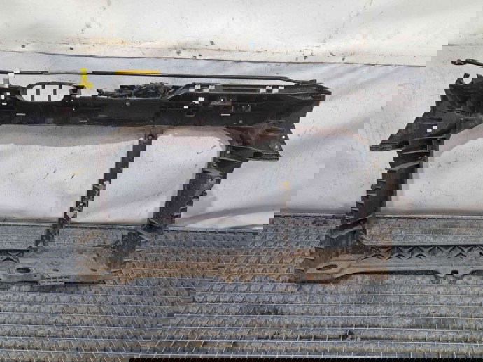 Trager Ford Fiesta 6 [Fabr 2008-2019] OEM