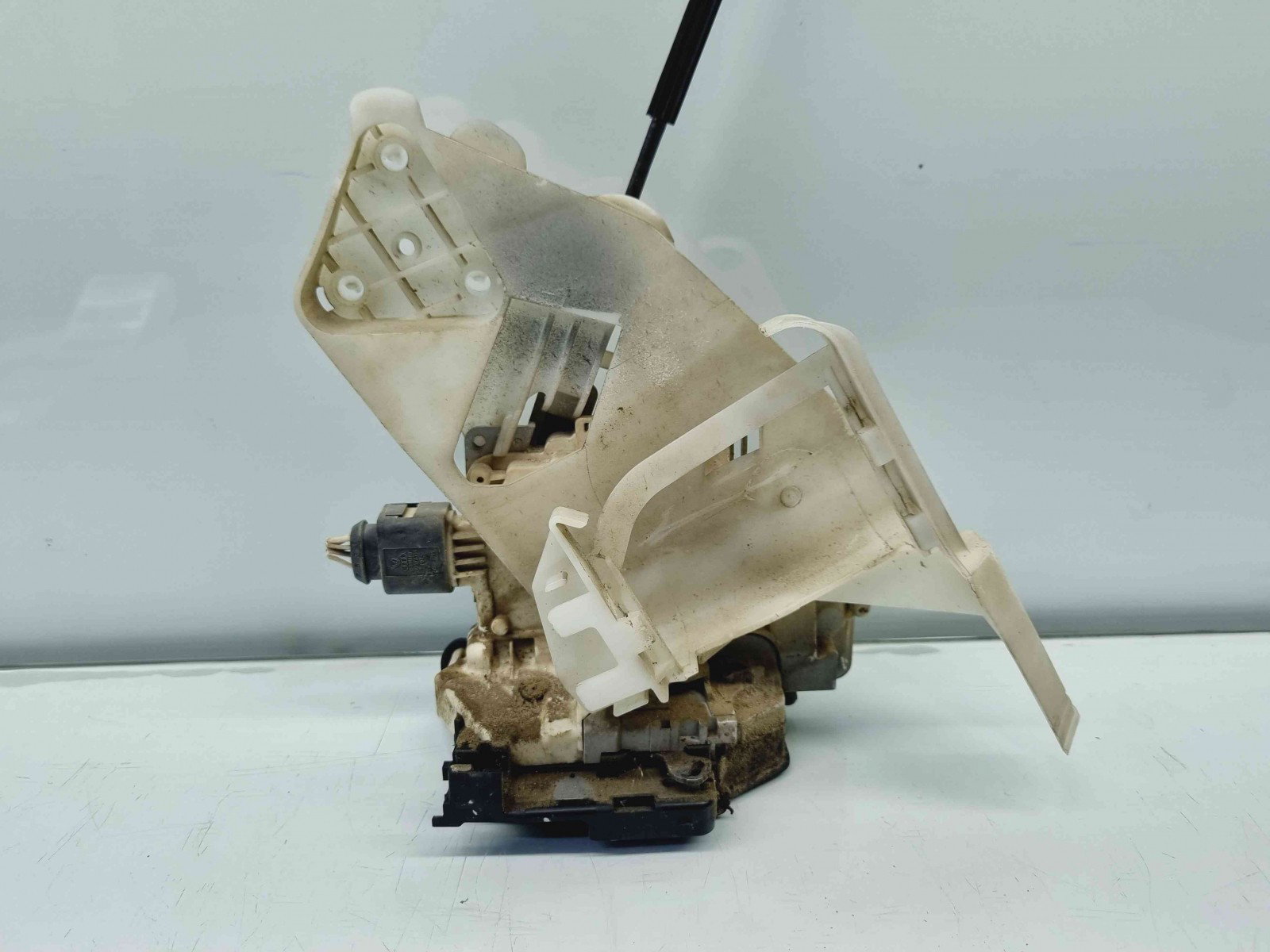 Broasca usa stanga spate Volkswagen Passat B6 Variant (3C5) [Fabr 2005-2010] 3C4839015A - imagine 2