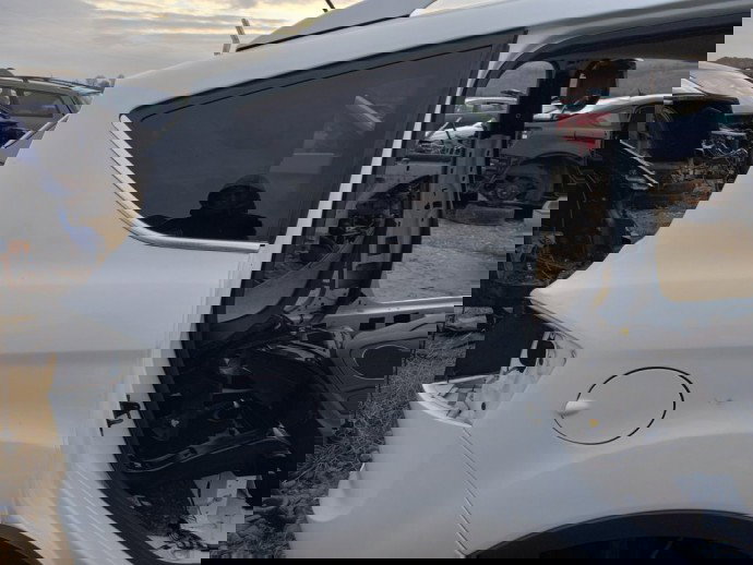 Aripa dreapta spate Ford Kuga OEM 2008-2012