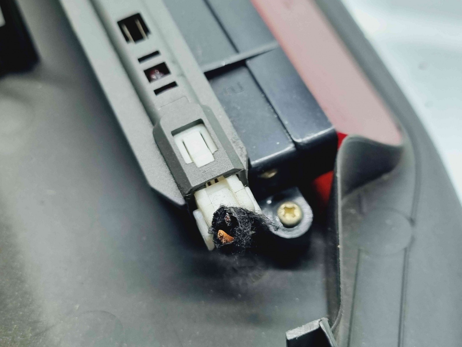 Stop auxiliar Fiat Punto (188) [Fabr 1999-2007] OEM - imagine 2