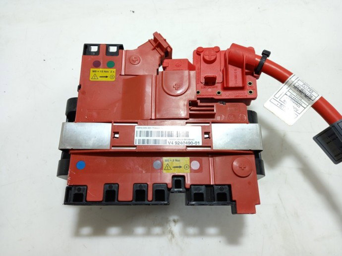 Borna baterie BMW 520 F10 9240490 2011-2016