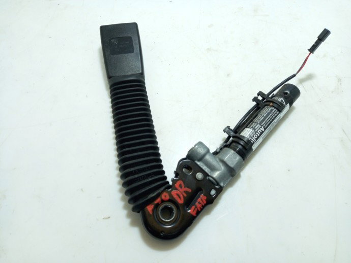Centura dreapta fata BMW 520 F10  615796400B 2011-2016