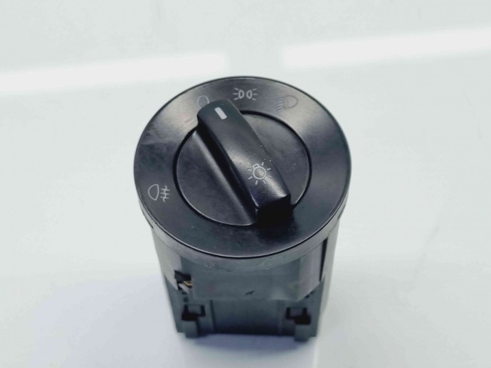  Bloc lumini Volkswagen Polo (9N) [Fabr 2001-2008] 6Q0941531B