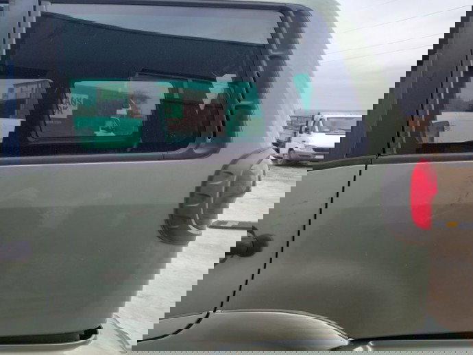 Arpa stanga spate Nissan Terrano  OEM 1999-2002